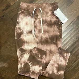 Lululemon warm down jogger